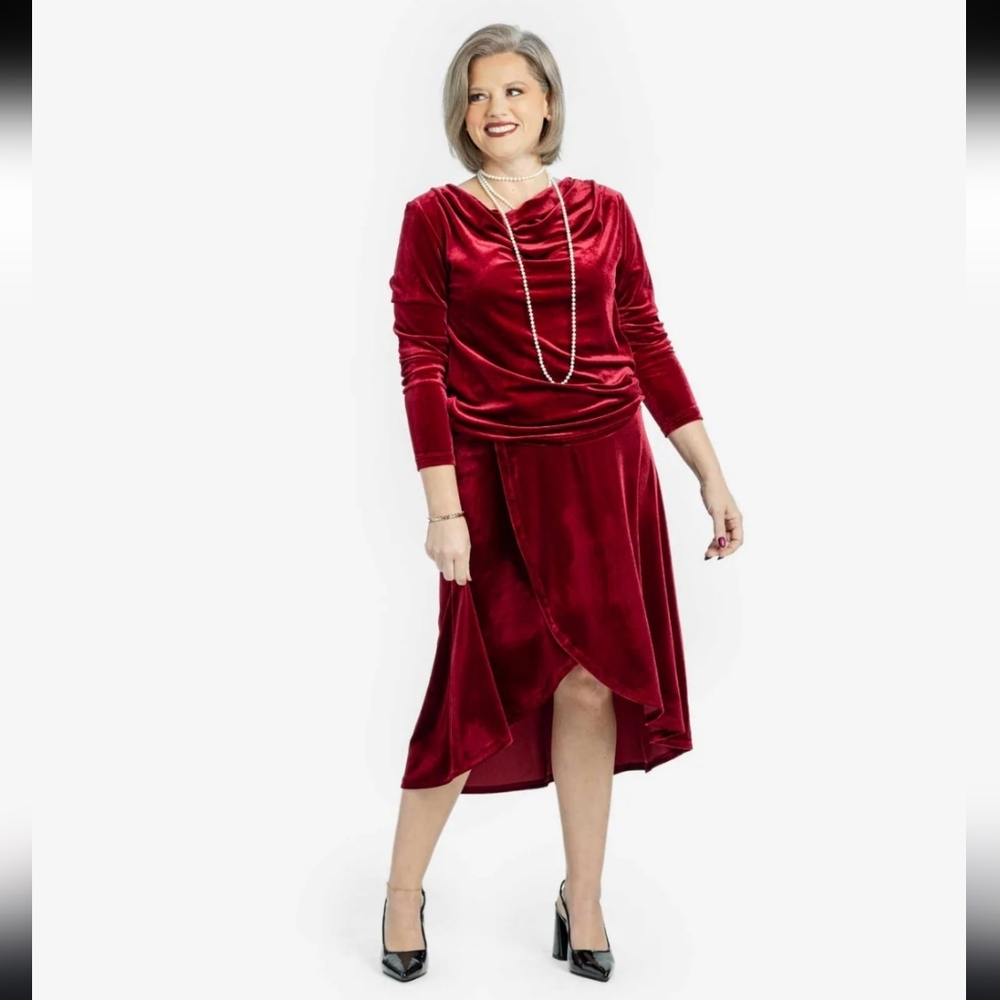 Luluroe Clarissa Crossover Skort Red Velvet Size M NWT